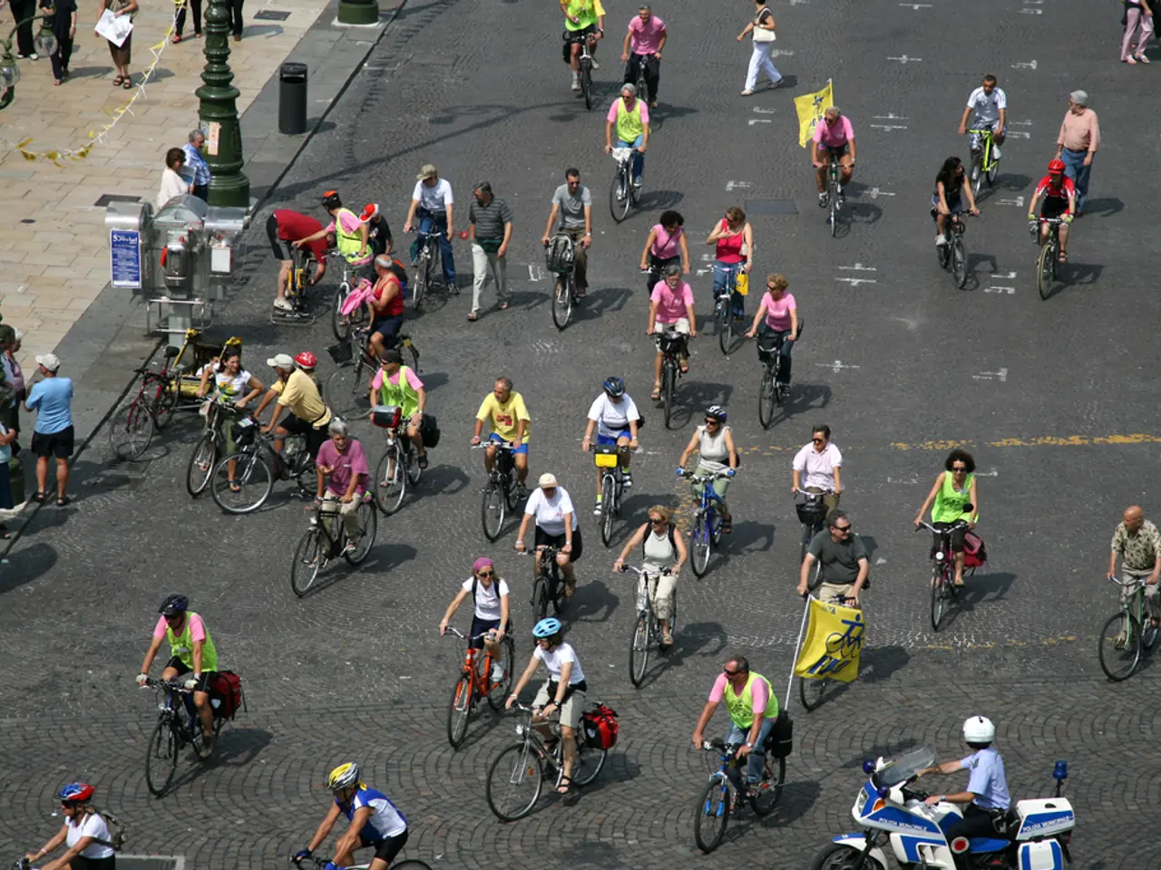 Strict regulations imposed: Bicycling on Frankfurt streets now prohibited