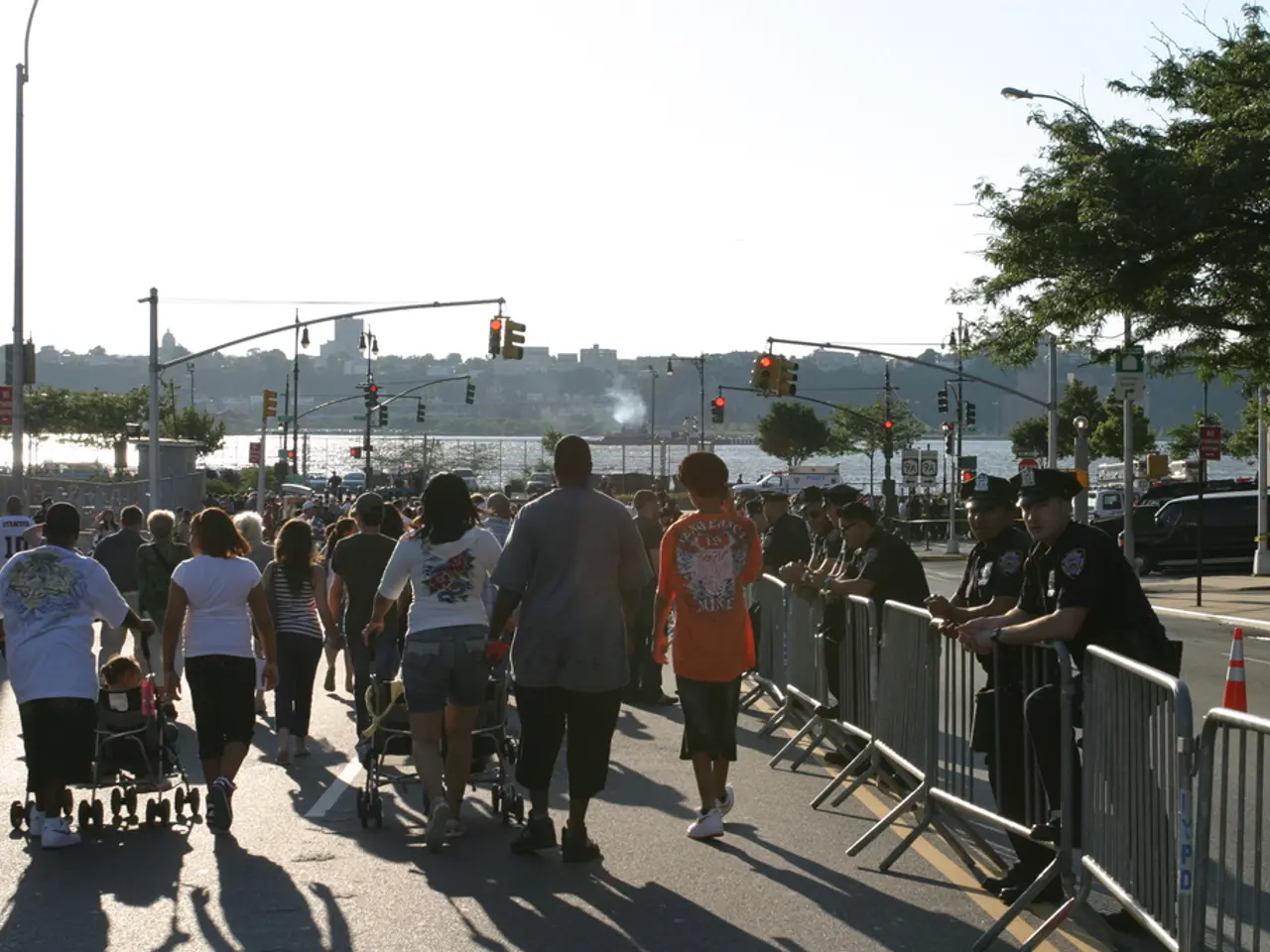 Workshop Introducing Methods for Regulating Pedestrian Flow