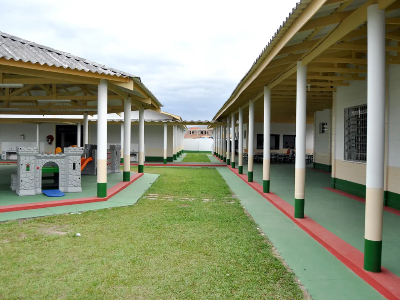 Fiscal Assistance: Millions of Citizens Receive Fresh Government Financial Aid for 300 Euros Each