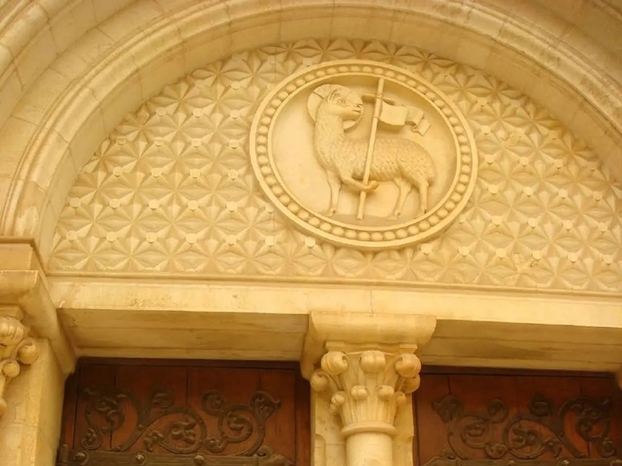 Trust Fundamentals: Irreversible versus Reversible Trusts: Key Distinctions and Selection Guidance