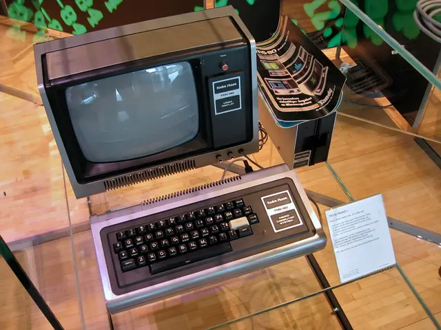 Stock Skyrockets Post Structural Changes at Intel: Key Points for Investors to Grasp