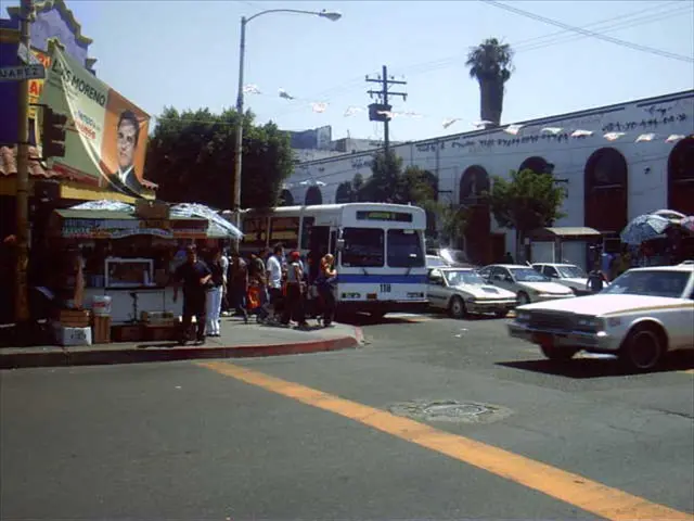 Driving Routes Redesigned at Kaiserberg Crossing