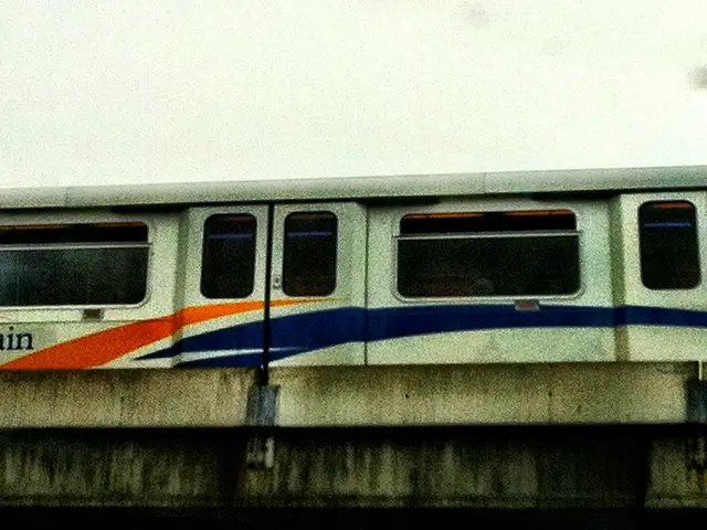 Governors Beshear and DeWine reveal the design for the companion bridge in the Brent Spence Bridge...