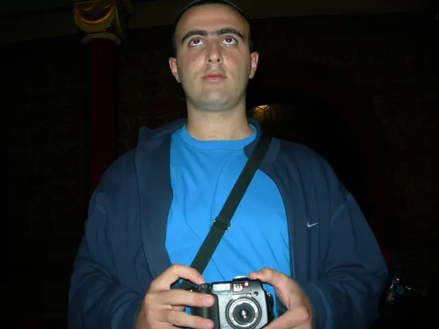 To Amass Your Initial $100,000 Investment, Adhere to These Seven Financial Guidelines