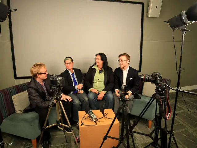 Practical Strategies for Crafting Interview Questions for Distant Leadership Roles